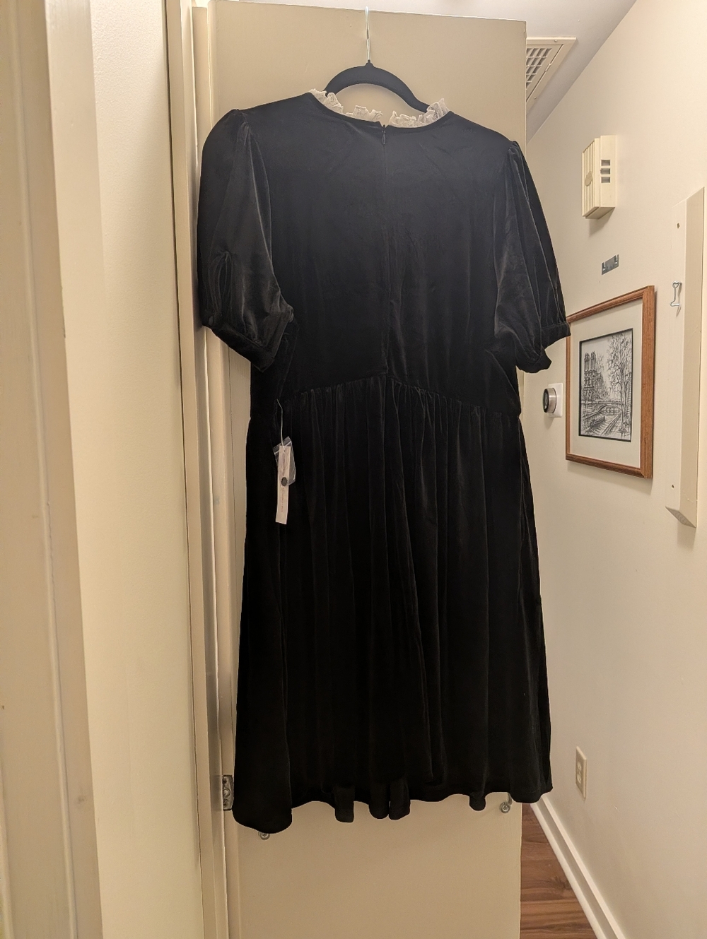 Modcloth Gothic Black Velvet Dress with White Lace 1X - Picture 5 of 5